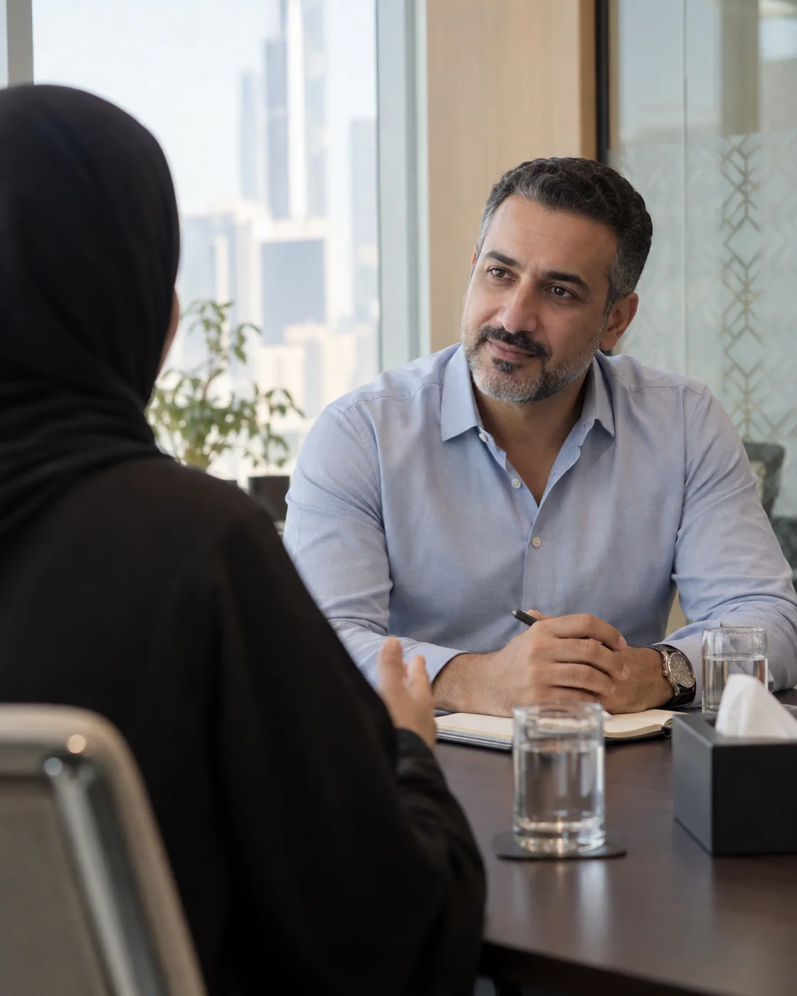 فريق الموارد البشرية في بيئة العمل